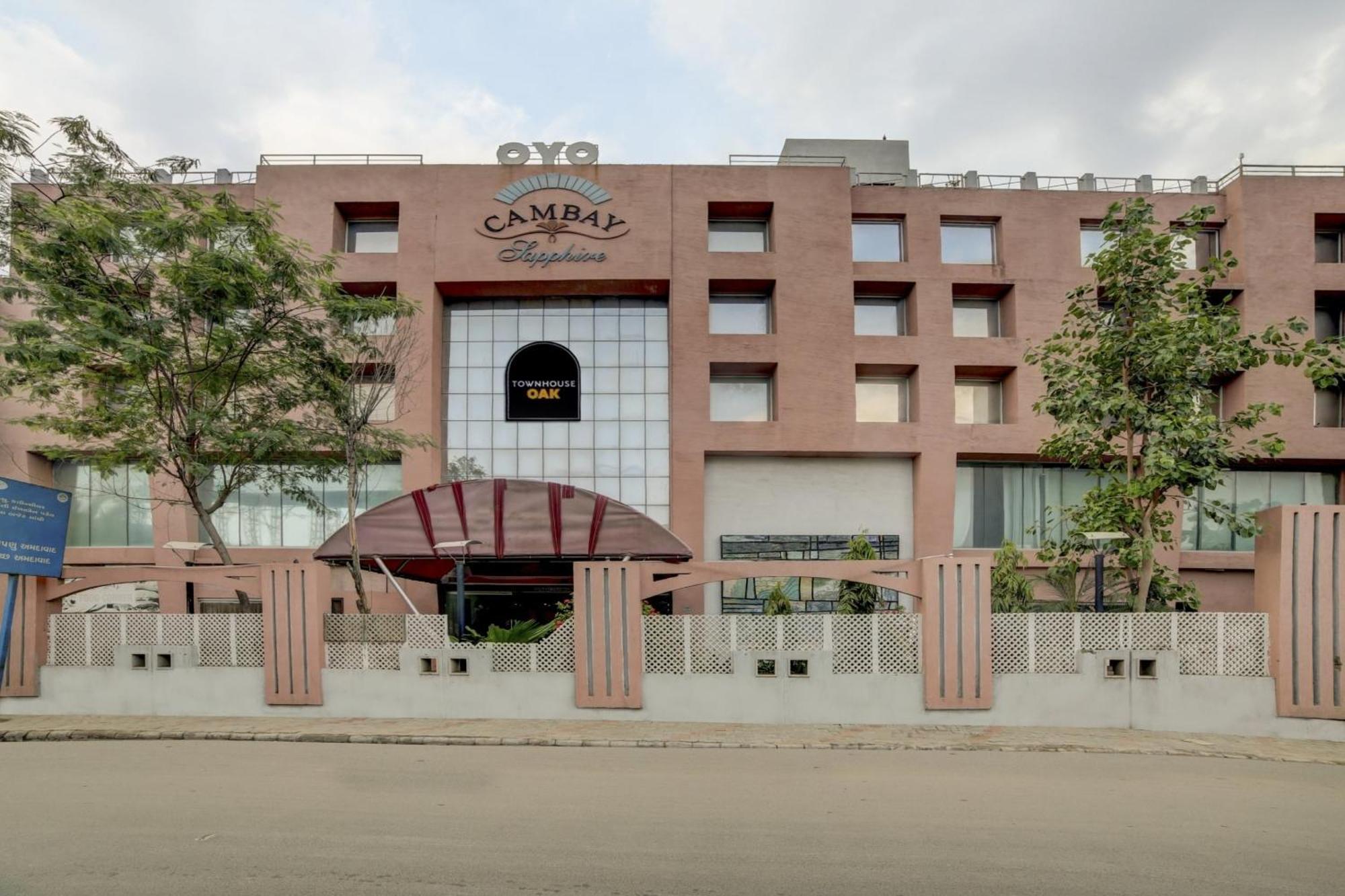 Collection O Cambay Sapphire Hotel Sarkhej Exterior photo